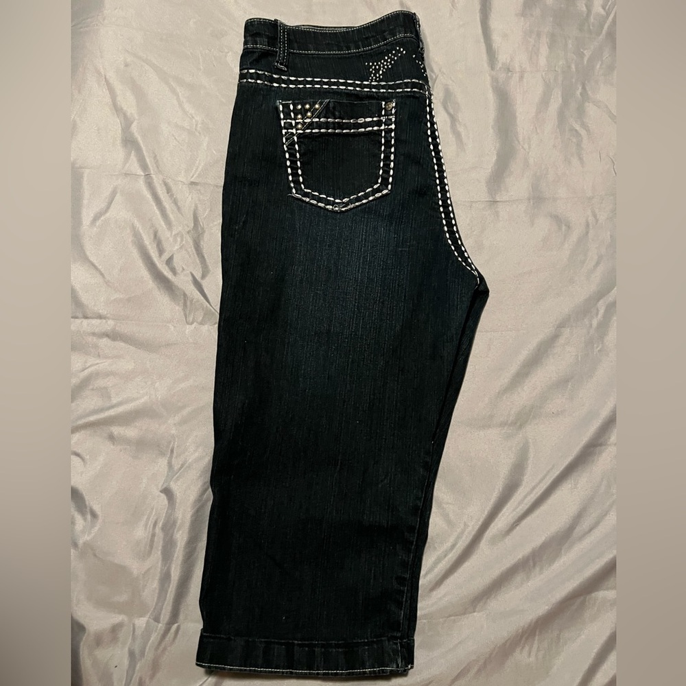 Richcow Jeans cropped ankle fit embroidered back pockets